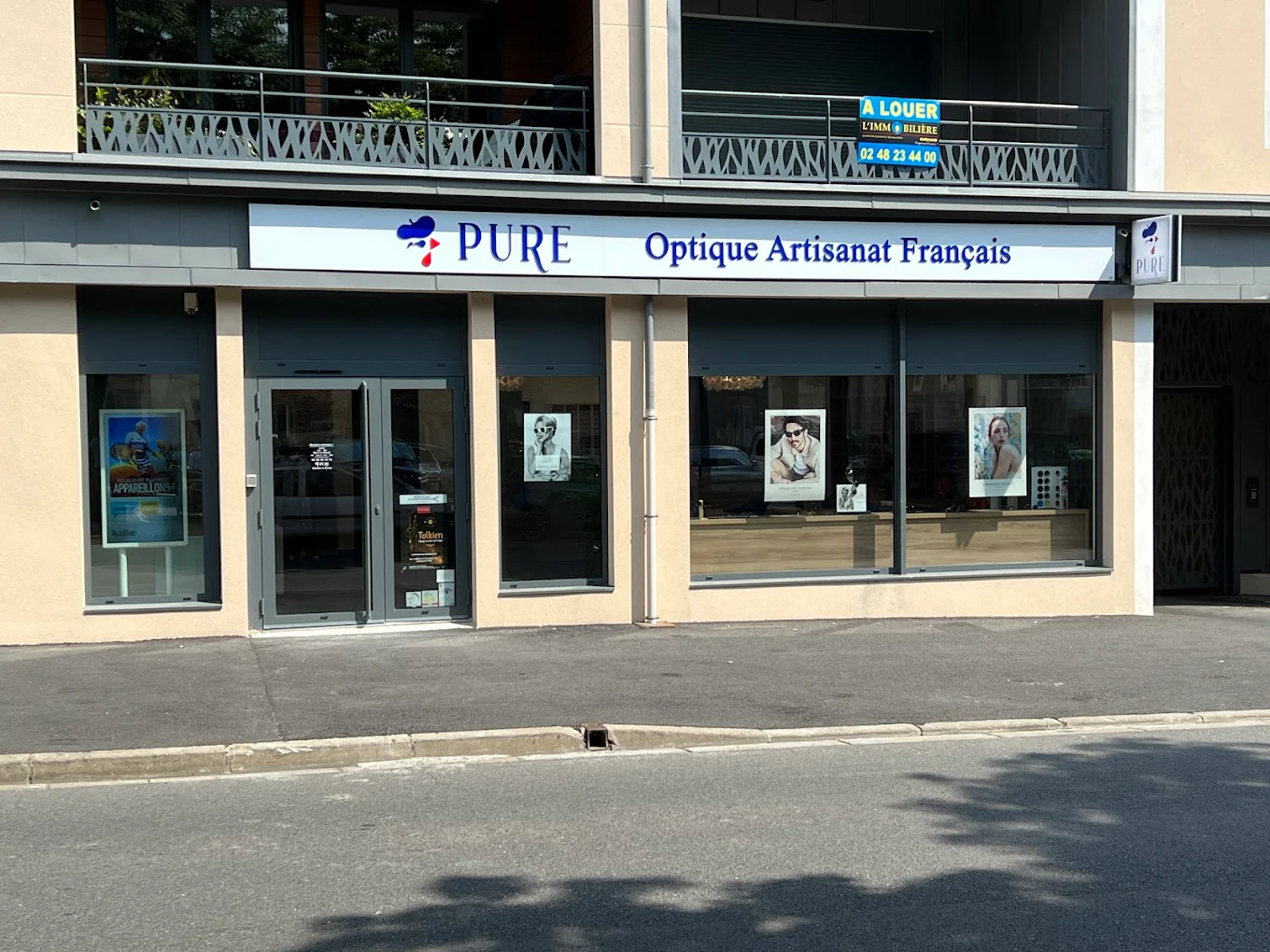 Façade de la boutique Pure Optique à Saint-Doulchard